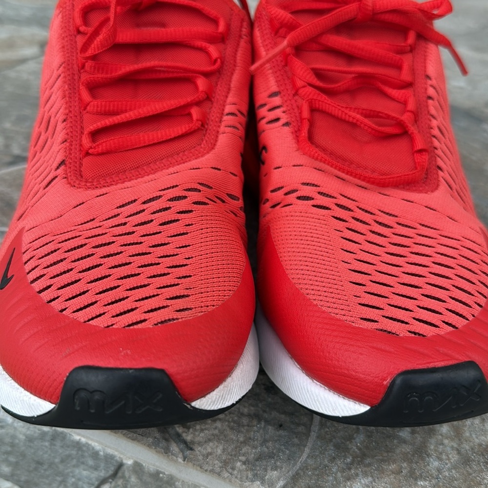 Air Max 270' Habanero Red /Black White Challenge Red Men's Sneaker Shoe - Picture 8 of 10